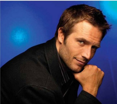 Michael Vartan Smiling